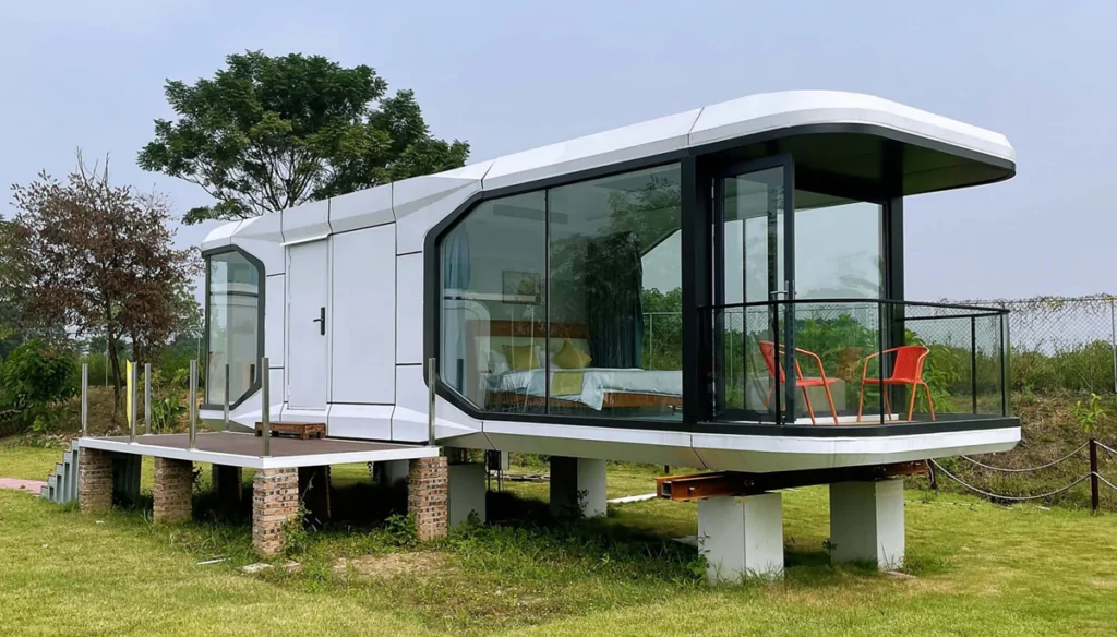 Capsule House